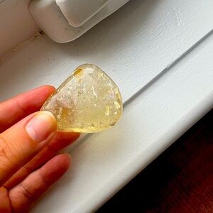Natural citrine 66.9 grams